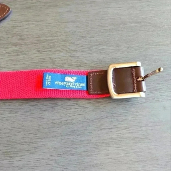 Vineyard Vines Stretch Belt Size 32 - Picture 3 of 3